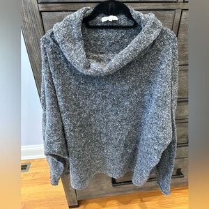 Easel Sz Lg Grey and White Wool Cowl Sweater. NWOT.